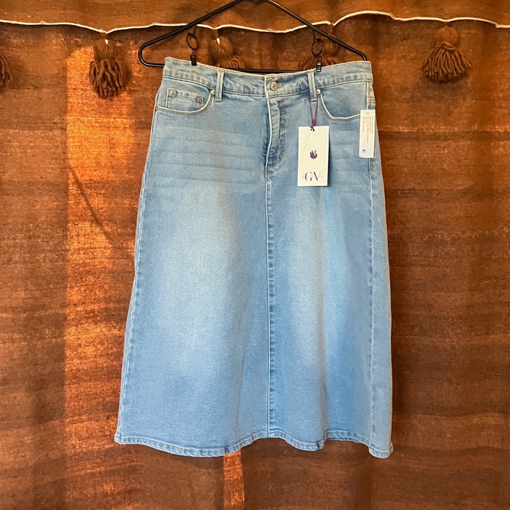 Gloria Vanderbilt Light Blue Denim Midi Skirt